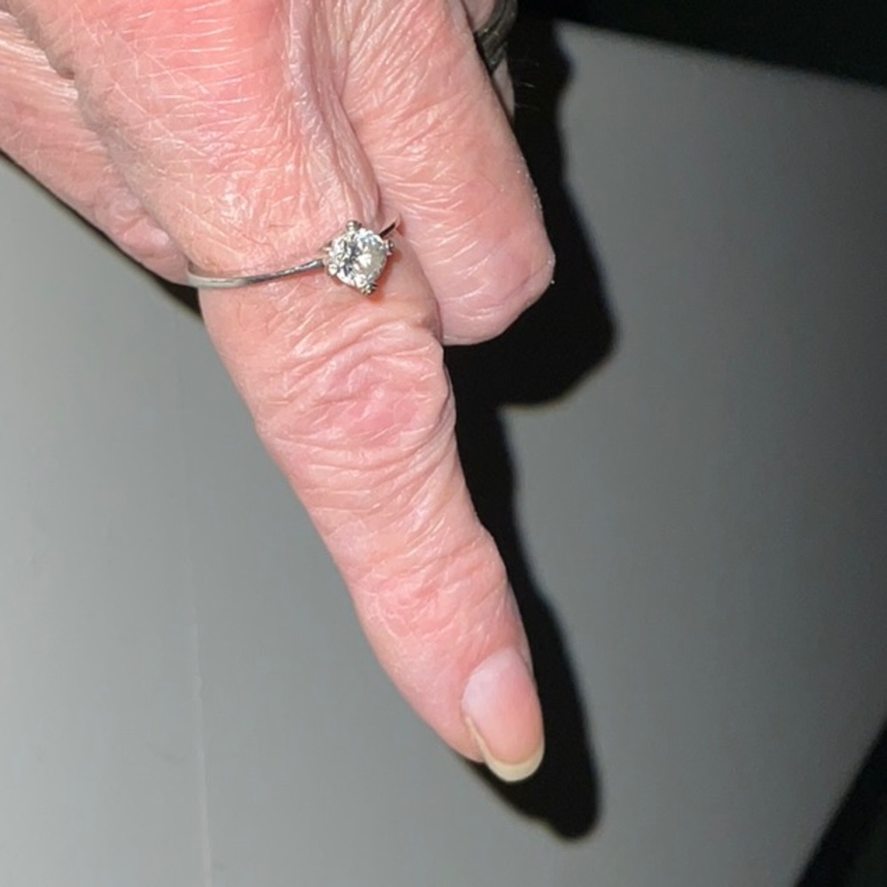 10KGF RSC Solitaire Faux Stone Ring 80s